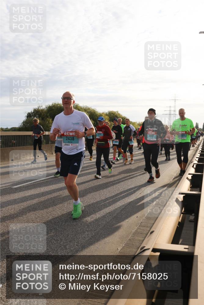 03.10.2024 - Köhlbrandbrückenlauf Miley Keyser http://msf.ph/oto/7158025 03.10.2024 09:20:12 Position 3 2438, 2211, 3098, 2409, 3093 meine-sportfotos.de