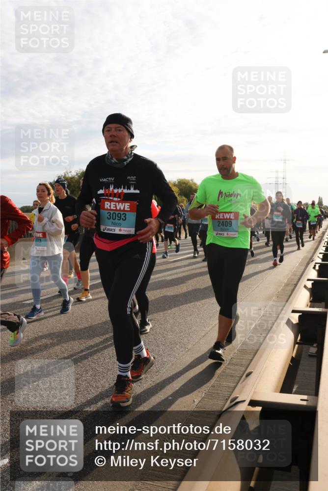 03.10.2024 - Köhlbrandbrückenlauf Miley Keyser http://msf.ph/oto/7158032 03.10.2024 09:20:13 Position 3 173, 3093, 2409 meine-sportfotos.de