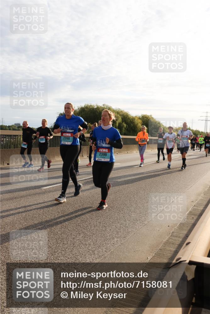 03.10.2024 - Köhlbrandbrückenlauf Miley Keyser http://msf.ph/oto/7158081 03.10.2024 09:20:28 Position 3 2459, 2398, 2399, 2019 meine-sportfotos.de