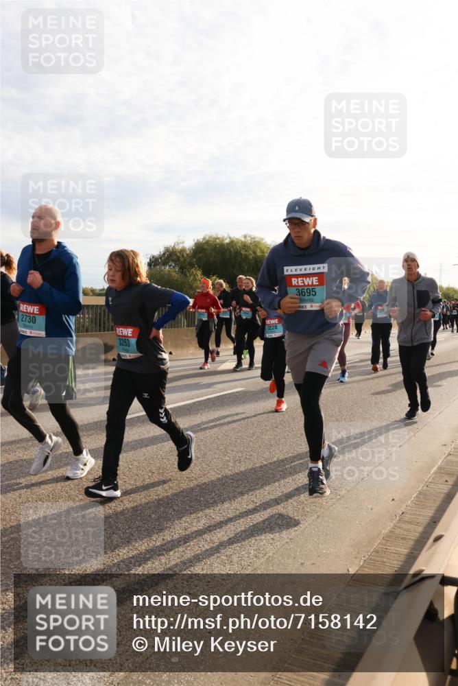 03.10.2024 - Köhlbrandbrückenlauf Miley Keyser http://msf.ph/oto/7158142 03.10.2024 09:20:46 Position 3 2730, 3228, 3695, 3263 meine-sportfotos.de