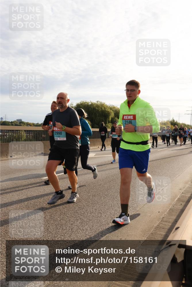 03.10.2024 - Köhlbrandbrückenlauf Miley Keyser http://msf.ph/oto/7158161 03.10.2024 09:20:50 Position 3 2990, 3146 meine-sportfotos.de