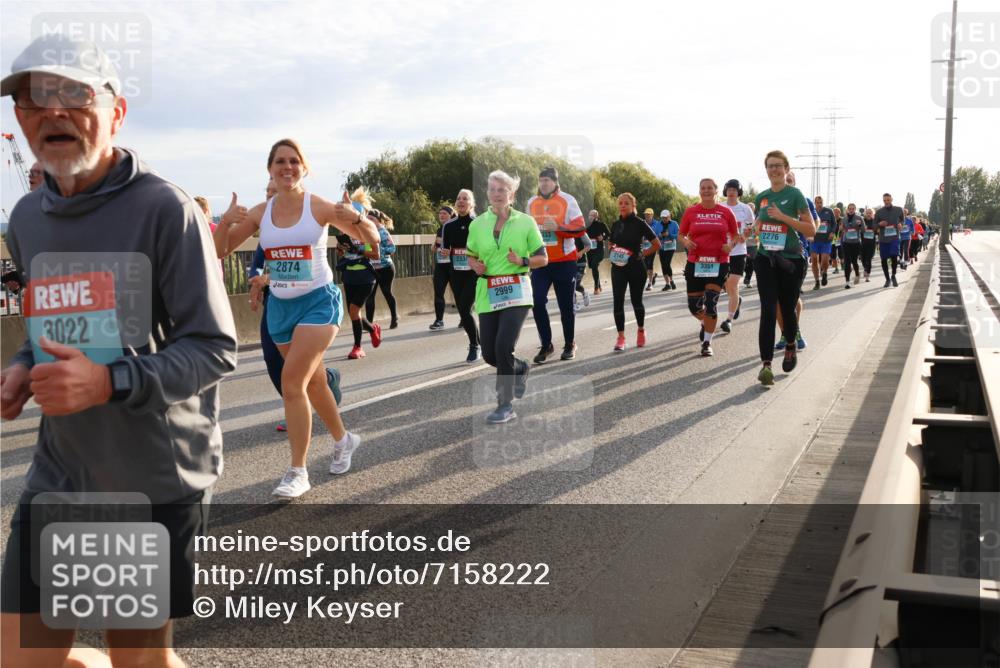 03.10.2024 - Köhlbrandbrückenlauf Miley Keyser http://msf.ph/oto/7158222 03.10.2024 09:21:08 Position 3 3022, 2874, 233, 2999, 333, 2276, 3351 meine-sportfotos.de
