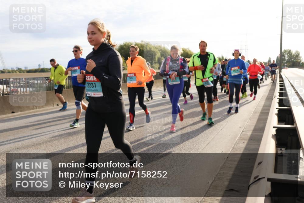 03.10.2024 - Köhlbrandbrückenlauf Miley Keyser http://msf.ph/oto/7158252 03.10.2024 09:21:16 Position 3 2070, 2231, 2657, 232, 2924 meine-sportfotos.de