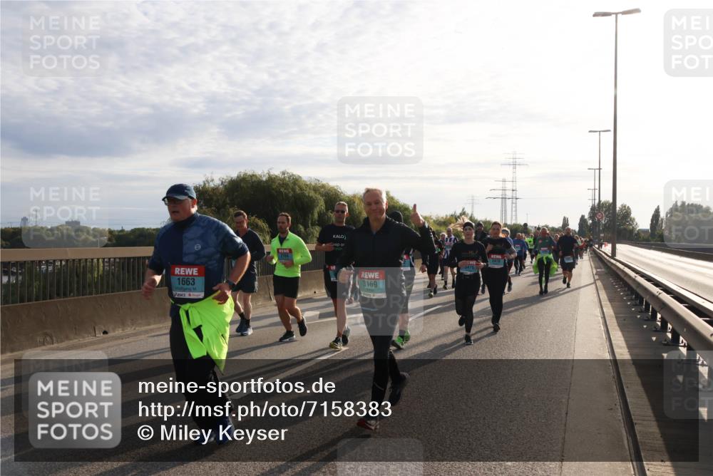 03.10.2024 - Köhlbrandbrückenlauf Miley Keyser http://msf.ph/oto/7158383 03.10.2024 09:21:58 Position 3 1663, 2169, 3169, 3478 meine-sportfotos.de