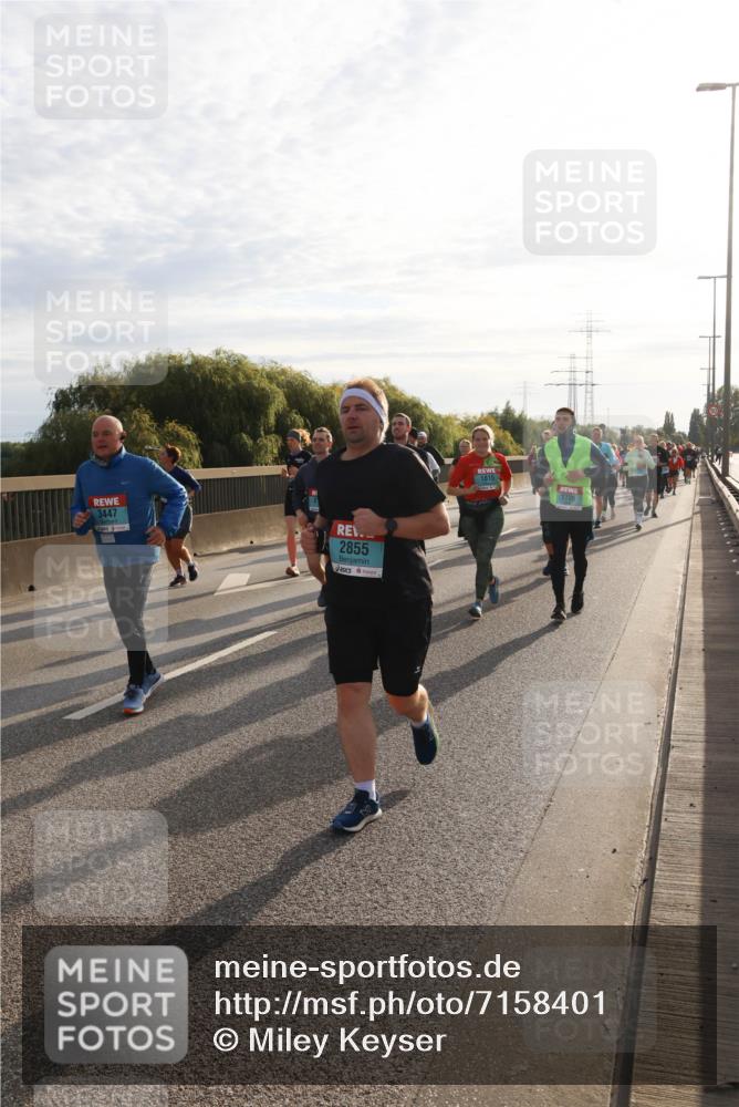 03.10.2024 - Köhlbrandbrückenlauf Miley Keyser http://msf.ph/oto/7158401 03.10.2024 09:22:07 Position 3 3447, 2855, 1815, 1726 meine-sportfotos.de