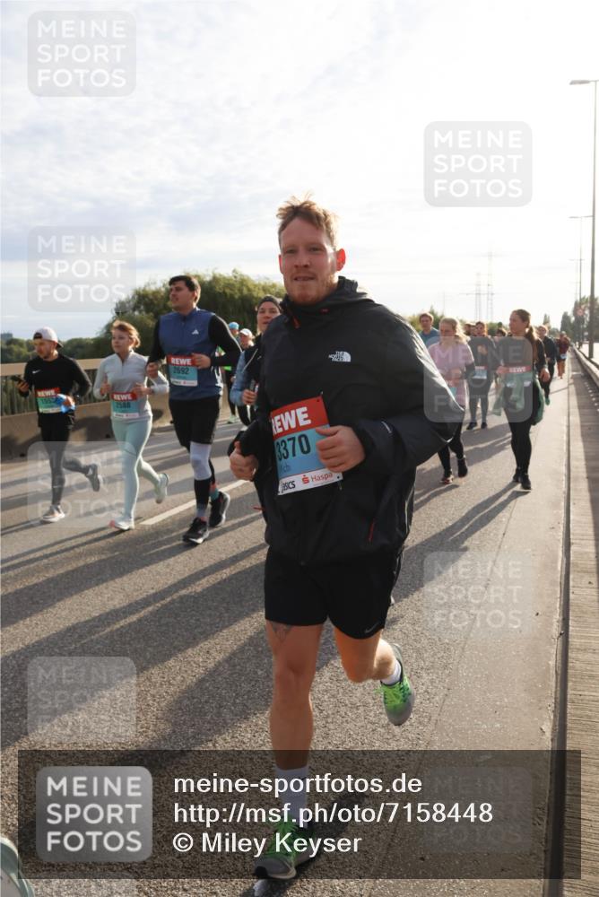 03.10.2024 - Köhlbrandbrückenlauf Miley Keyser http://msf.ph/oto/7158448 03.10.2024 09:22:24 Position 3 155, 2588, 2692, 8370 meine-sportfotos.de