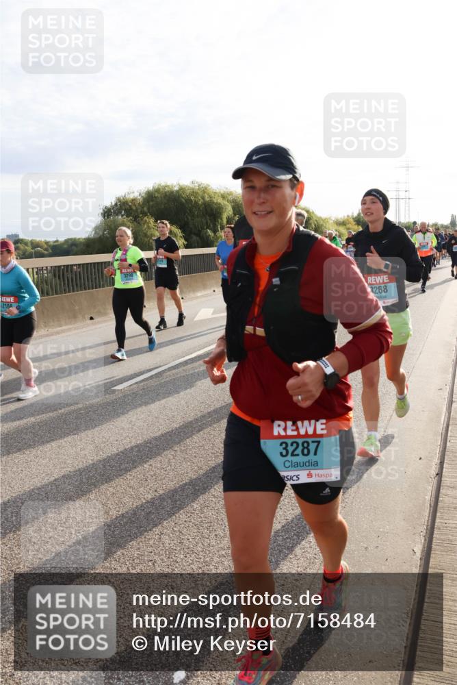 03.10.2024 - Köhlbrandbrückenlauf Miley Keyser http://msf.ph/oto/7158484 03.10.2024 09:22:35 Position 3 2168, 3298, 2181, 3287, 3268 meine-sportfotos.de