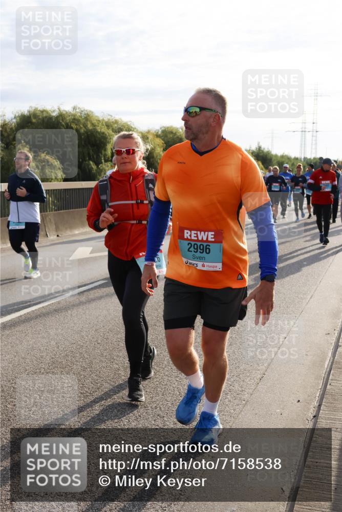 03.10.2024 - Köhlbrandbrückenlauf Miley Keyser http://msf.ph/oto/7158538 03.10.2024 09:22:53 Position 3 0, 2996 meine-sportfotos.de