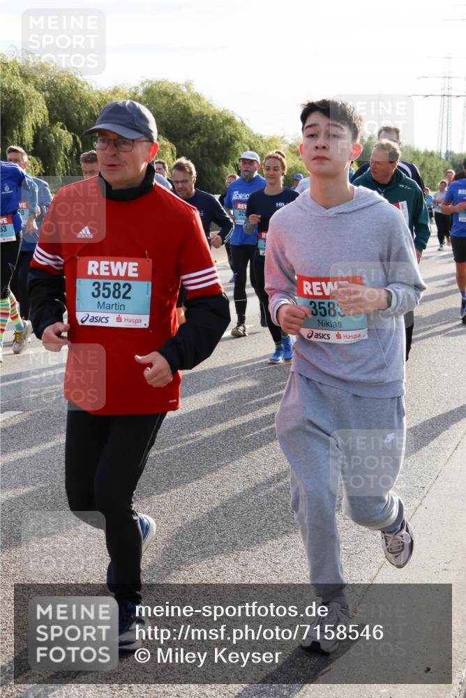 03.10.2024 - Köhlbrandbrückenlauf Miley Keyser http://msf.ph/oto/7158546 03.10.2024 09:22:57 Position 3 8, 53, 329, 3582, 3583 meine-sportfotos.de