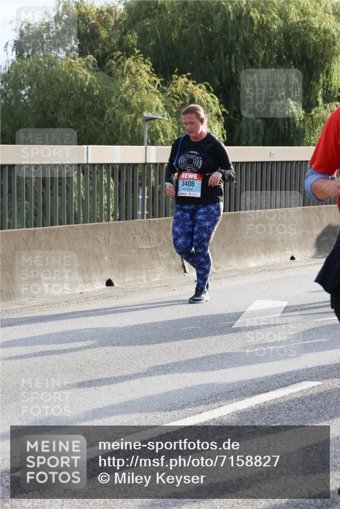 03.10.2024 - Köhlbrandbrückenlauf Miley Keyser http://msf.ph/oto/7158827 03.10.2024 09:24:26 Position 3 3406 meine-sportfotos.de