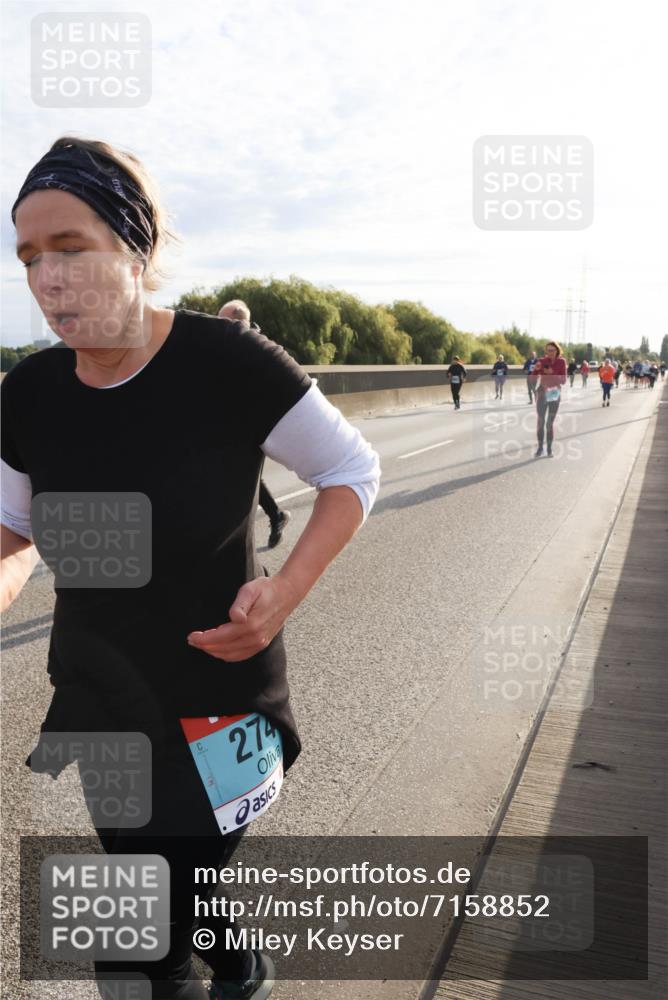 03.10.2024 - Köhlbrandbrückenlauf Miley Keyser http://msf.ph/oto/7158852 03.10.2024 09:24:34 Position 3 274 meine-sportfotos.de