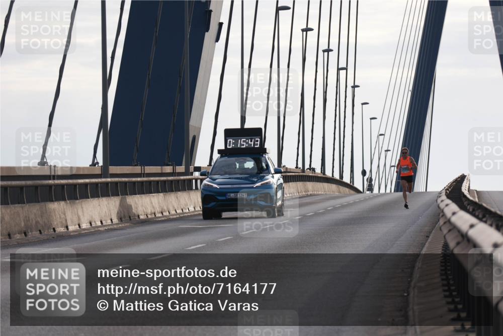 03.10.2024 - Köhlbrandbrückenlauf Matties Gatica Varas http://msf.ph/oto/7164177 03.10.2024 09:15:28 Position 2 0, 15, 43, 124 meine-sportfotos.de