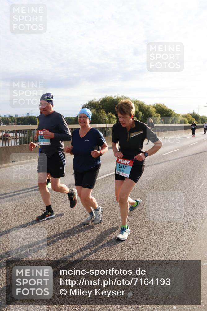 03.10.2024 - Köhlbrandbrückenlauf Miley Keyser http://msf.ph/oto/7164193 03.10.2024 09:25:17 Position 3 362, 3616 meine-sportfotos.de