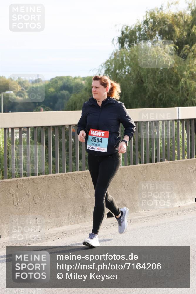 03.10.2024 - Köhlbrandbrückenlauf Miley Keyser http://msf.ph/oto/7164206 03.10.2024 09:25:20 Position 3 3584 meine-sportfotos.de