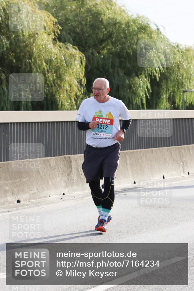 03.10.2024 - Köhlbrandbrückenlauf Miley Keyser http://msf.ph/oto/7164234 03.10.2024 09:25:28 Position 3 3212 meine-sportfotos.de