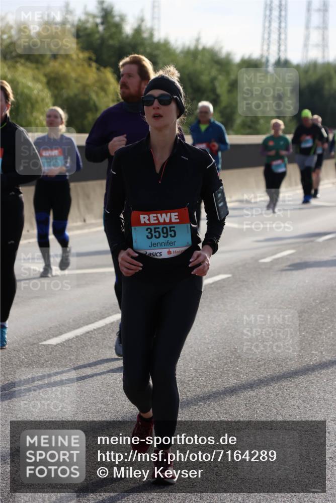 03.10.2024 - Köhlbrandbrückenlauf Miley Keyser http://msf.ph/oto/7164289 03.10.2024 09:25:38 Position 3 3374, 3595 meine-sportfotos.de