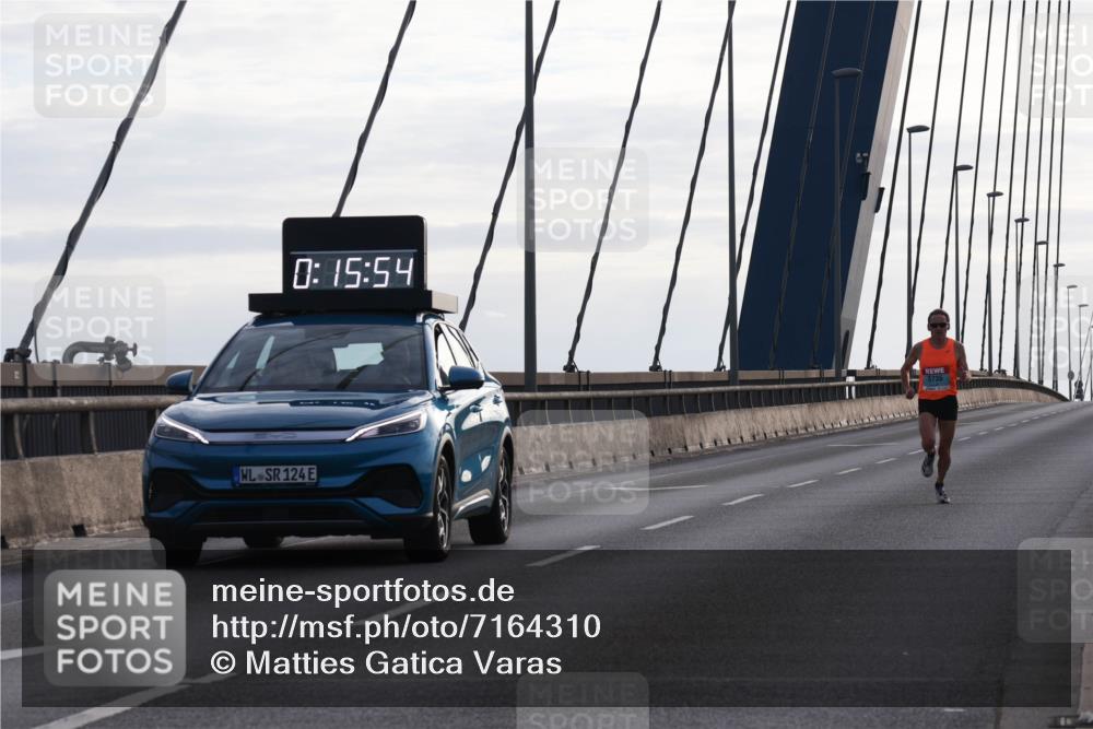 03.10.2024 - Köhlbrandbrückenlauf Matties Gatica Varas http://msf.ph/oto/7164310 03.10.2024 09:15:38 Position 2 0, 15, 54, 124, 3735 meine-sportfotos.de