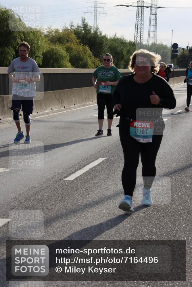 03.10.2024 - Köhlbrandbrückenlauf Miley Keyser http://msf.ph/oto/7164496 03.10.2024 09:26:16 Position 3 2024, 3480, 3481, 3161 meine-sportfotos.de