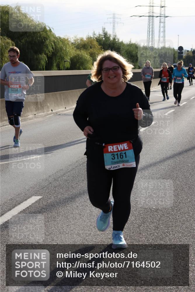 03.10.2024 - Köhlbrandbrückenlauf Miley Keyser http://msf.ph/oto/7164502 03.10.2024 09:26:18 Position 3 3480, 3161 meine-sportfotos.de