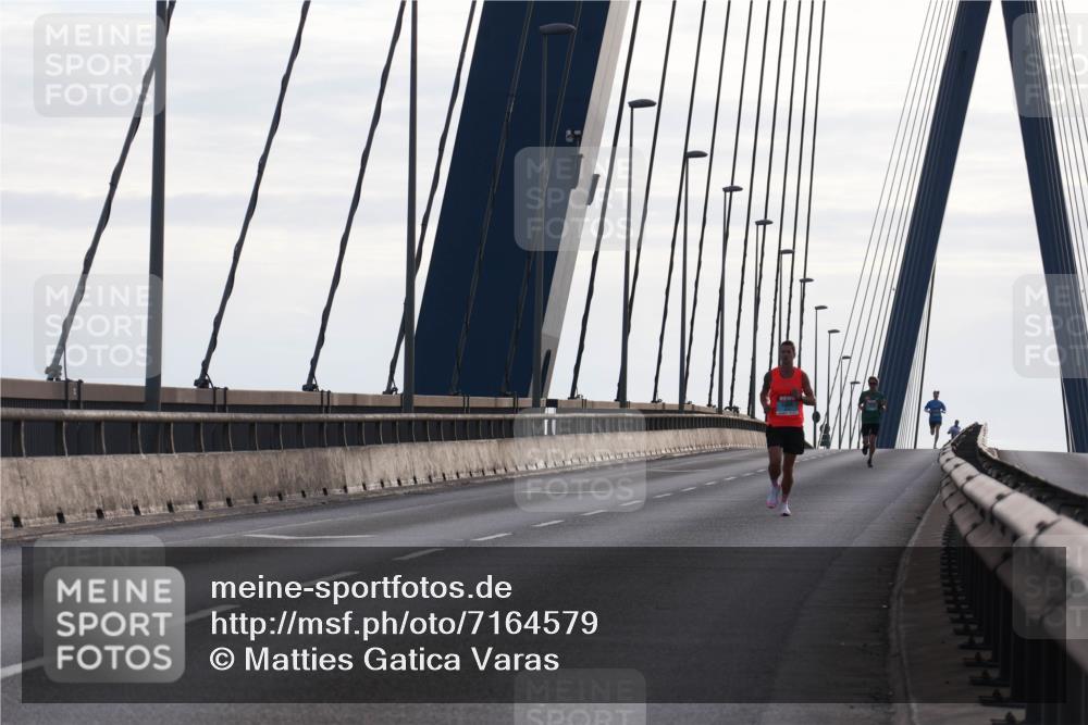 03.10.2024 - Köhlbrandbrückenlauf Matties Gatica Varas http://msf.ph/oto/7164579 03.10.2024 09:17:09 Position 2  meine-sportfotos.de