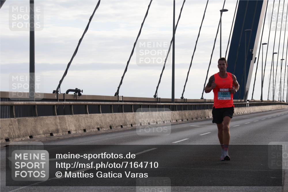 03.10.2024 - Köhlbrandbrückenlauf Matties Gatica Varas http://msf.ph/oto/7164710 03.10.2024 09:17:17 Position 2 1006 meine-sportfotos.de