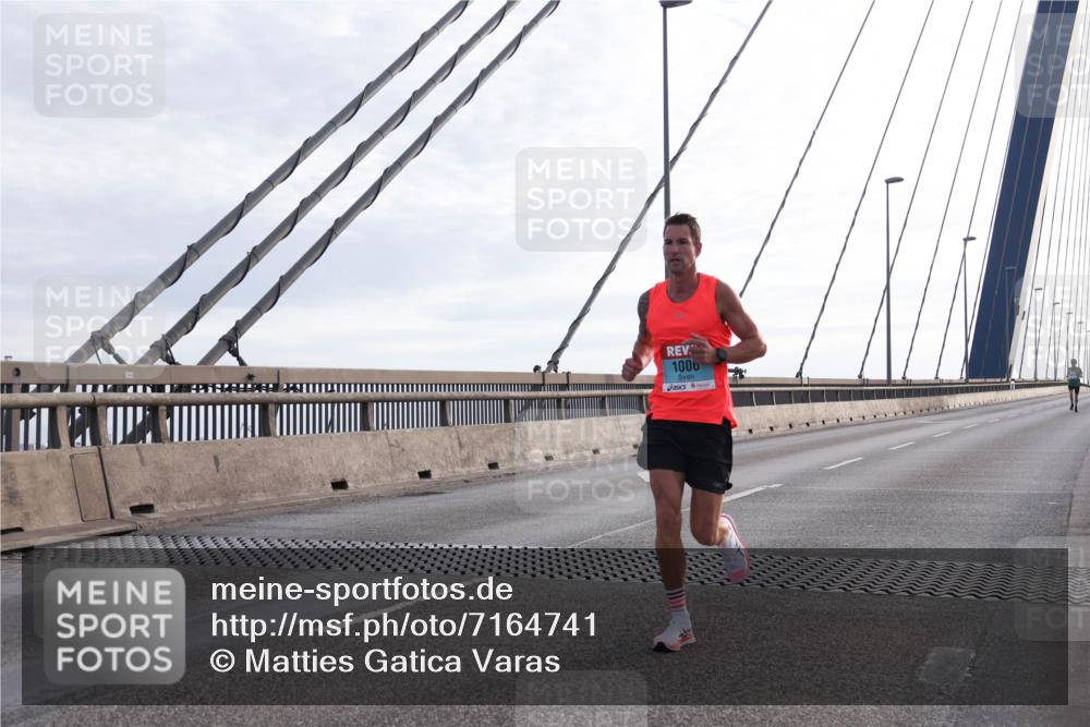03.10.2024 - Köhlbrandbrückenlauf Matties Gatica Varas http://msf.ph/oto/7164741 03.10.2024 09:17:19 Position 2 1006 meine-sportfotos.de
