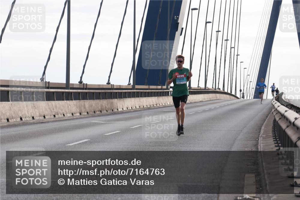 03.10.2024 - Köhlbrandbrückenlauf Matties Gatica Varas http://msf.ph/oto/7164763 03.10.2024 09:17:24 Position 2 1038 meine-sportfotos.de