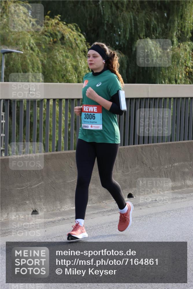 03.10.2024 - Köhlbrandbrückenlauf Miley Keyser http://msf.ph/oto/7164861 03.10.2024 09:28:54 Position 3 840, 3006 meine-sportfotos.de