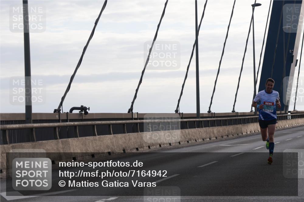 03.10.2024 - Köhlbrandbrückenlauf Matties Gatica Varas http://msf.ph/oto/7164942 03.10.2024 09:17:52 Position 2 1012 meine-sportfotos.de