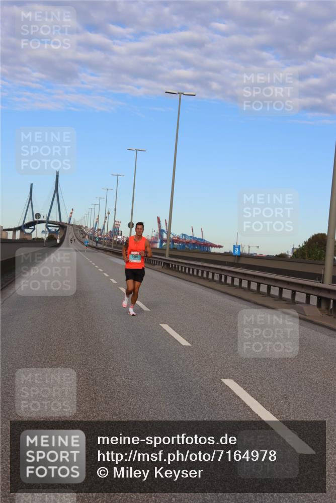 03.10.2024 - Köhlbrandbrückenlauf Miley Keyser http://msf.ph/oto/7164978 03.10.2024 09:33:53 Position 3 1006 meine-sportfotos.de