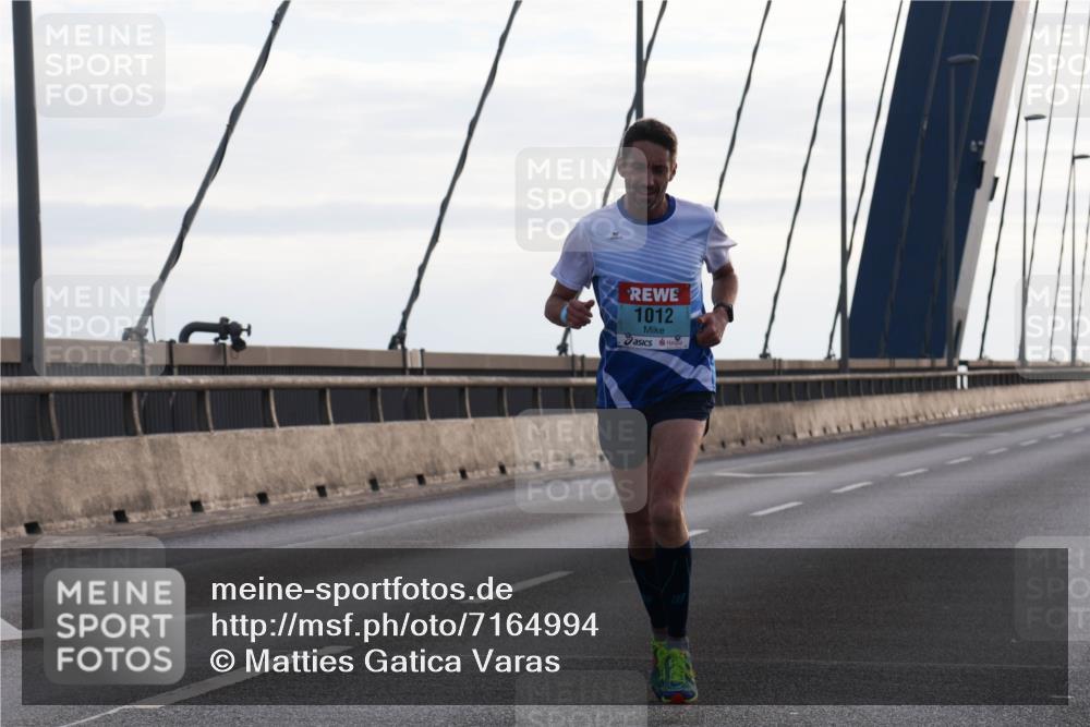03.10.2024 - Köhlbrandbrückenlauf Matties Gatica Varas http://msf.ph/oto/7164994 03.10.2024 09:17:55 Position 2 1012 meine-sportfotos.de