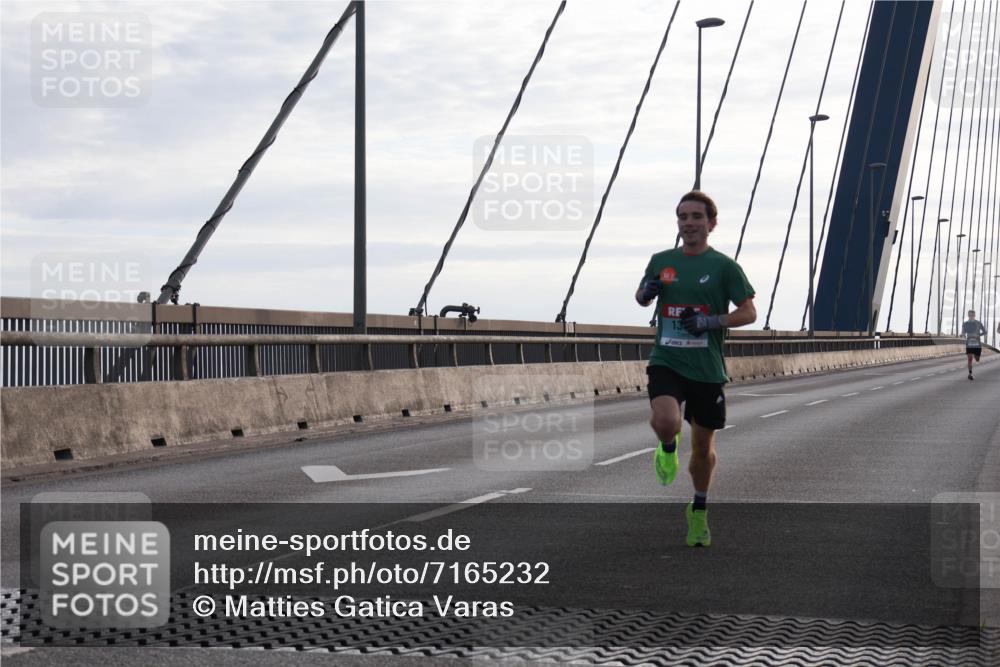 03.10.2024 - Köhlbrandbrückenlauf Matties Gatica Varas http://msf.ph/oto/7165232 03.10.2024 09:18:15 Position 2  meine-sportfotos.de