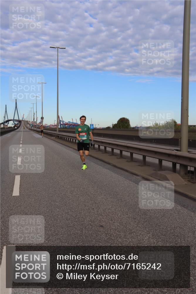 03.10.2024 - Köhlbrandbrückenlauf Miley Keyser http://msf.ph/oto/7165242 03.10.2024 09:35:30 Position 3 1330 meine-sportfotos.de
