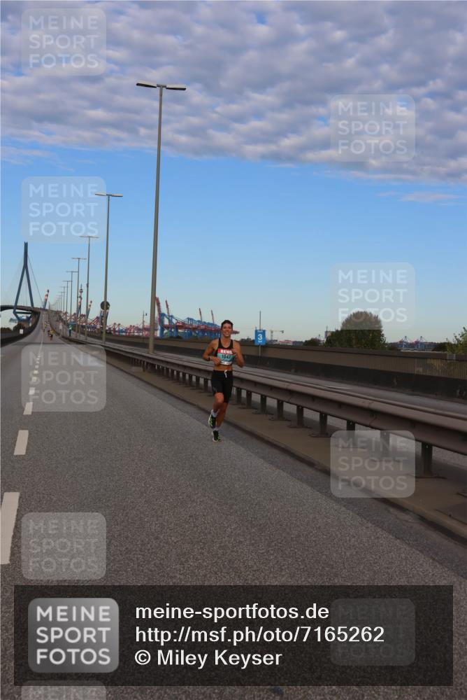 03.10.2024 - Köhlbrandbrückenlauf Miley Keyser http://msf.ph/oto/7165262 03.10.2024 09:35:37 Position 3 1047 meine-sportfotos.de