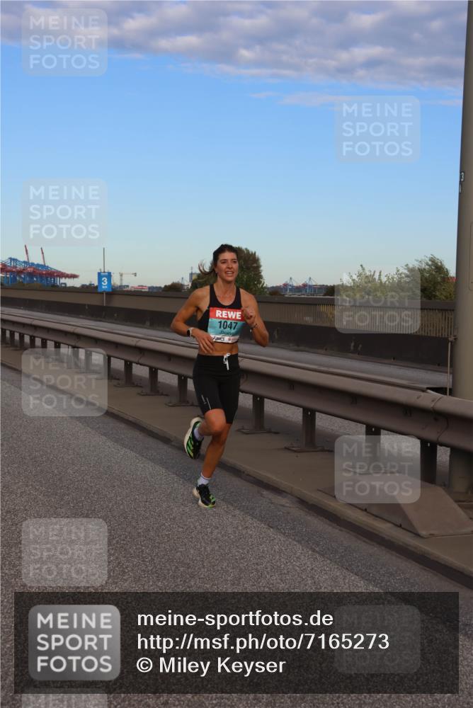 03.10.2024 - Köhlbrandbrückenlauf Miley Keyser http://msf.ph/oto/7165273 03.10.2024 09:35:38 Position 3 1047, 3 meine-sportfotos.de