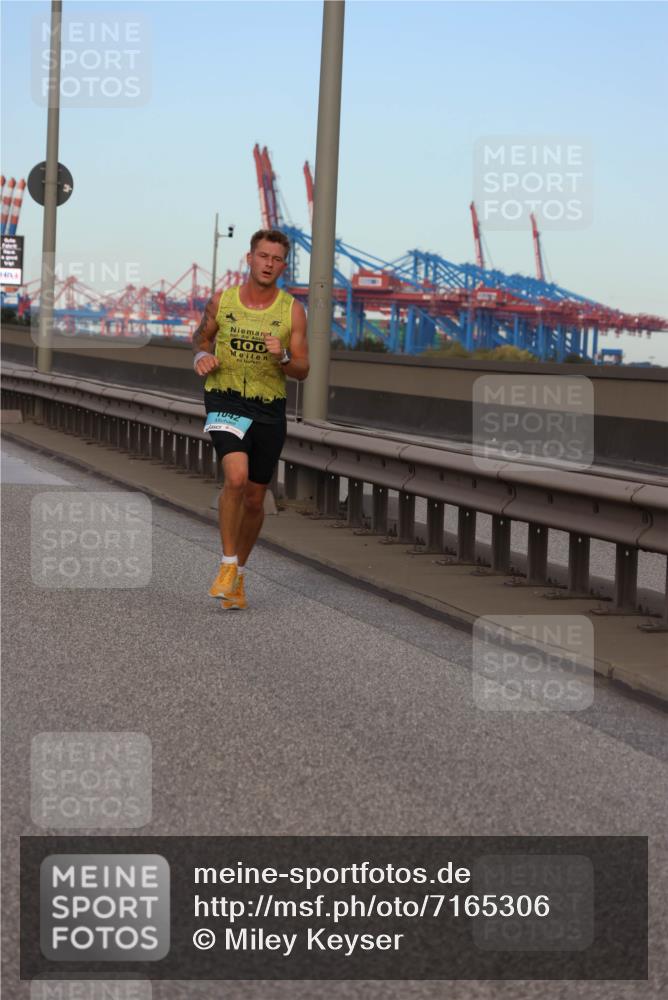 03.10.2024 - Köhlbrandbrückenlauf Miley Keyser http://msf.ph/oto/7165306 03.10.2024 09:36:05 Position 3 100 meine-sportfotos.de