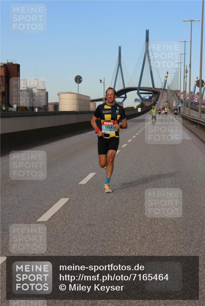 03.10.2024 - Köhlbrandbrückenlauf Miley Keyser http://msf.ph/oto/7165464 03.10.2024 09:36:59 Position 3 31, 1054 meine-sportfotos.de