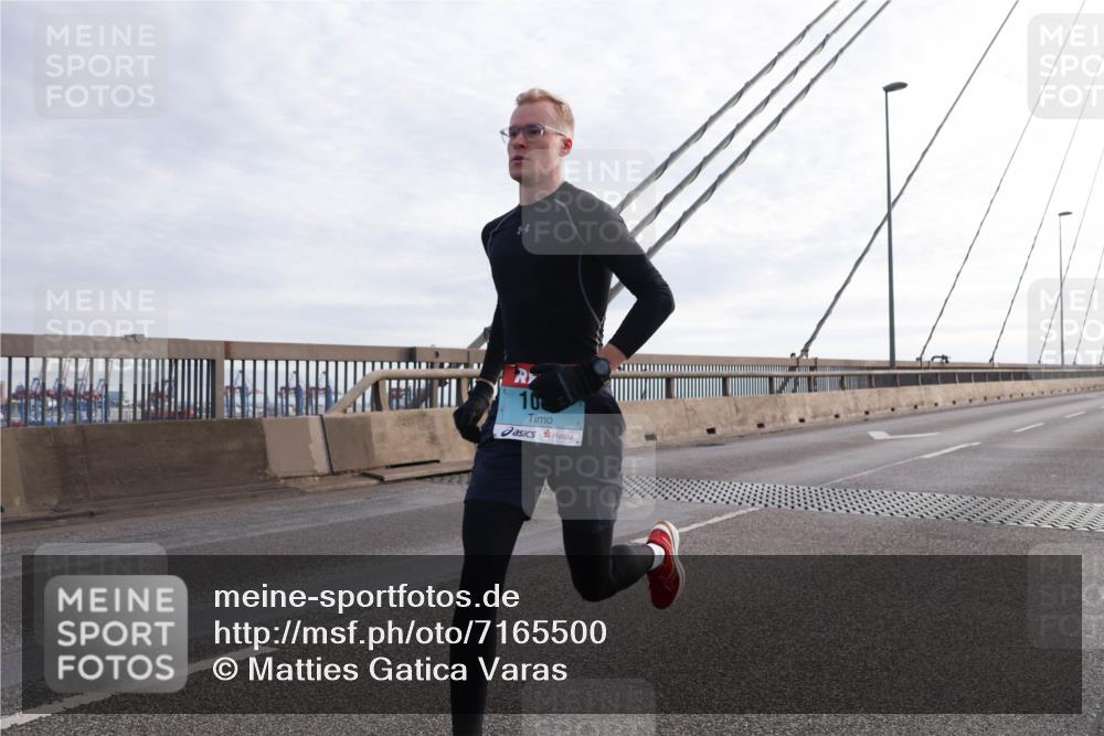 03.10.2024 - Köhlbrandbrückenlauf Matties Gatica Varas http://msf.ph/oto/7165500 03.10.2024 09:18:34 Position 2 10 meine-sportfotos.de