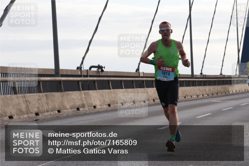 03.10.2024 - Köhlbrandbrückenlauf Matties Gatica Varas http://msf.ph/oto/7165809 03.10.2024 09:18:51 Position 2 1018 meine-sportfotos.de