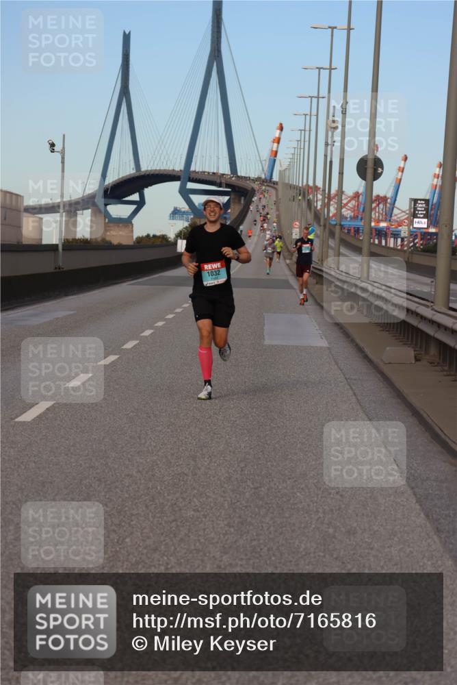 03.10.2024 - Köhlbrandbrückenlauf Miley Keyser http://msf.ph/oto/7165816 03.10.2024 09:37:52 Position 3 1032 meine-sportfotos.de