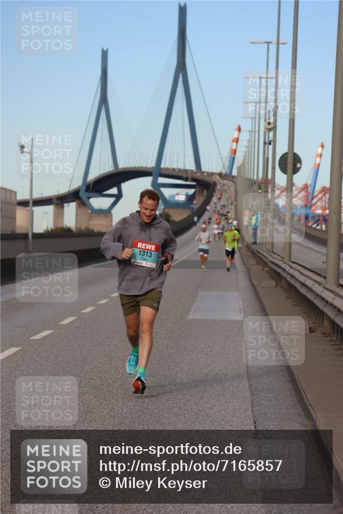 03.10.2024 - Köhlbrandbrückenlauf Miley Keyser http://msf.ph/oto/7165857 03.10.2024 09:38:22 Position 3 1313 meine-sportfotos.de