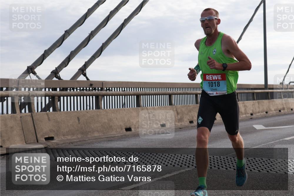 03.10.2024 - Köhlbrandbrückenlauf Matties Gatica Varas http://msf.ph/oto/7165878 03.10.2024 09:18:53 Position 2 1018 meine-sportfotos.de