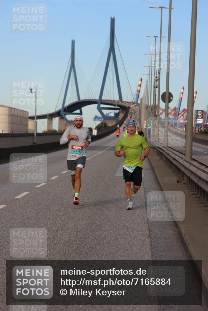 03.10.2024 - Köhlbrandbrückenlauf Miley Keyser http://msf.ph/oto/7165884 03.10.2024 09:38:40 Position 3 1377 meine-sportfotos.de