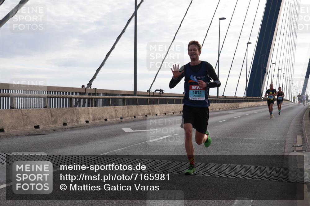 03.10.2024 - Köhlbrandbrückenlauf Matties Gatica Varas http://msf.ph/oto/7165981 03.10.2024 09:18:59 Position 2 1014 meine-sportfotos.de
