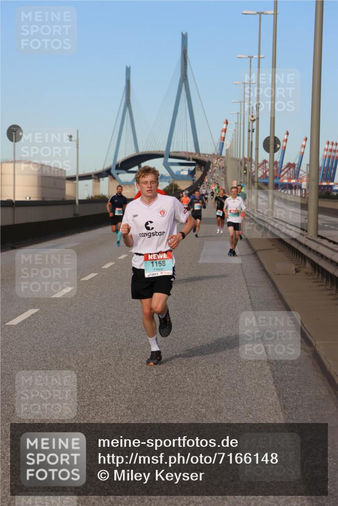 03.10.2024 - Köhlbrandbrückenlauf Miley Keyser http://msf.ph/oto/7166148 03.10.2024 09:39:45 Position 3 1158 meine-sportfotos.de