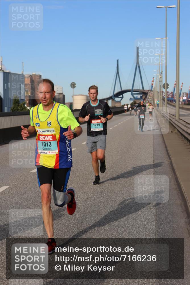 03.10.2024 - Köhlbrandbrückenlauf Miley Keyser http://msf.ph/oto/7166236 03.10.2024 09:40:18 Position 3 1013, 1219 meine-sportfotos.de
