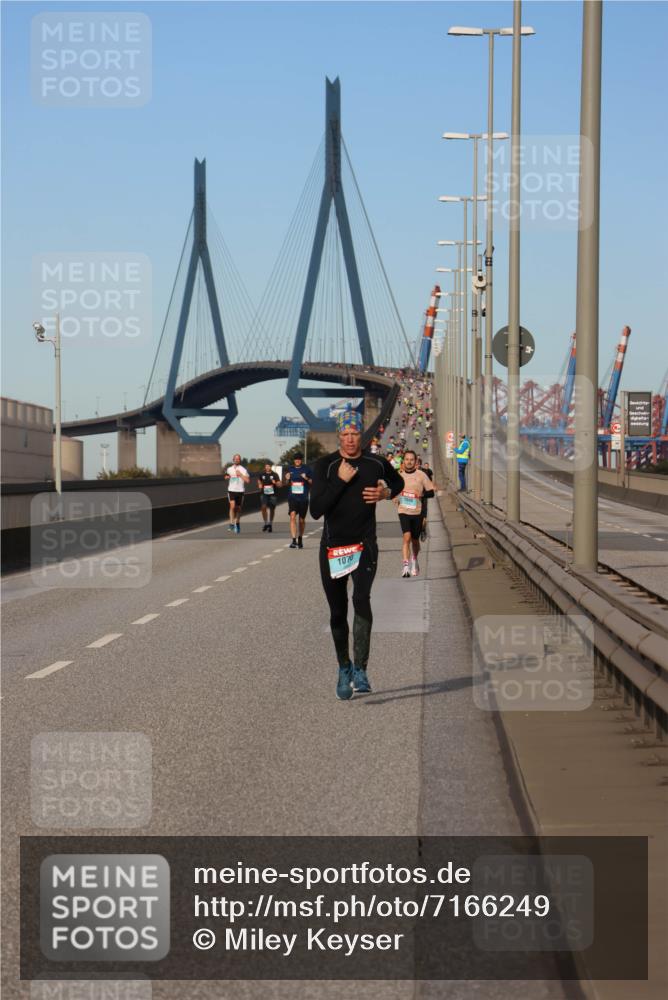 03.10.2024 - Köhlbrandbrückenlauf Miley Keyser http://msf.ph/oto/7166249 03.10.2024 09:40:21 Position 3  meine-sportfotos.de