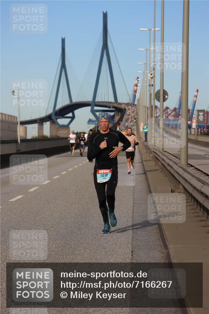 03.10.2024 - Köhlbrandbrückenlauf Miley Keyser http://msf.ph/oto/7166267 03.10.2024 09:40:23 Position 3 1070 meine-sportfotos.de