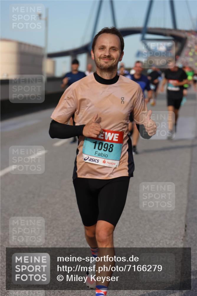 03.10.2024 - Köhlbrandbrückenlauf Miley Keyser http://msf.ph/oto/7166279 03.10.2024 09:40:33 Position 3 1098 meine-sportfotos.de