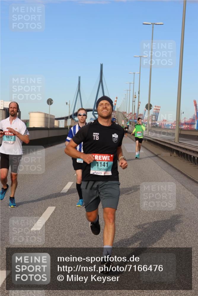 03.10.2024 - Köhlbrandbrückenlauf Miley Keyser http://msf.ph/oto/7166476 03.10.2024 09:40:47 Position 3 1072, 1141 meine-sportfotos.de